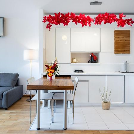 Lazynest - Modern Apartment With Parking & Balcony Bucarest Extérieur photo