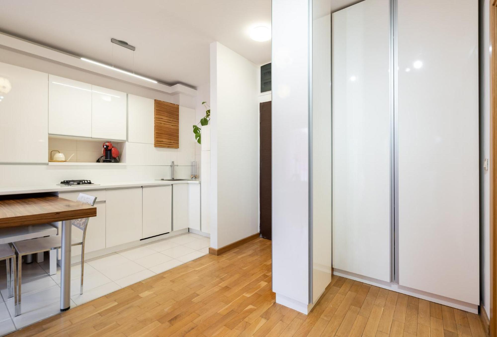 Lazynest - Modern Apartment With Parking & Balcony Bucarest Extérieur photo