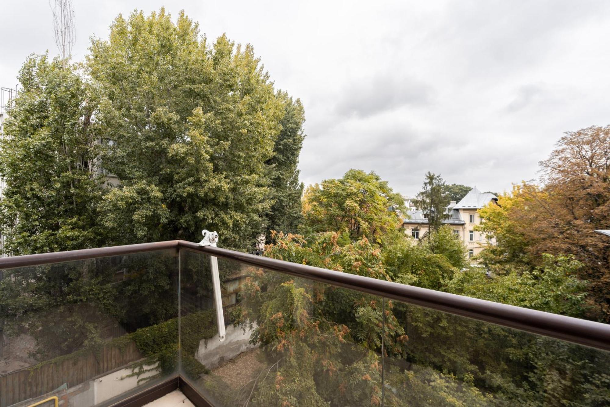 Lazynest - Modern Apartment With Parking & Balcony Bucarest Extérieur photo